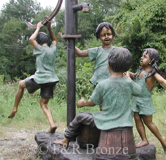 Kids with Water Pump bronze fountain-1