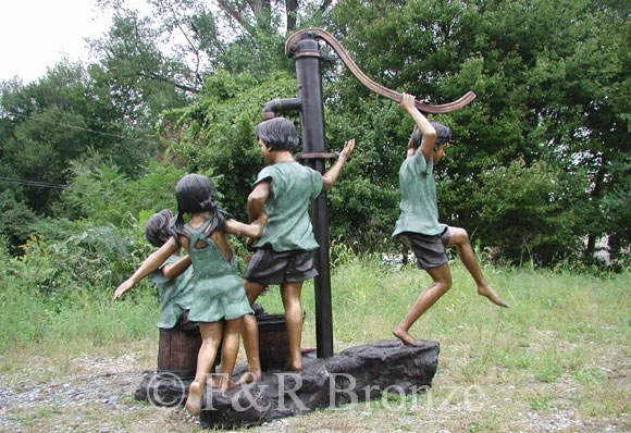 Kids with Water Pump bronze fountain-12