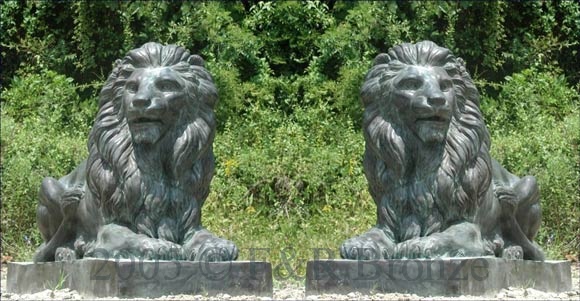 Pair of Majestic Guard Lions bronze-1