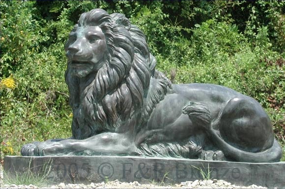 Pair of Majestic Guard Lions bronze-2