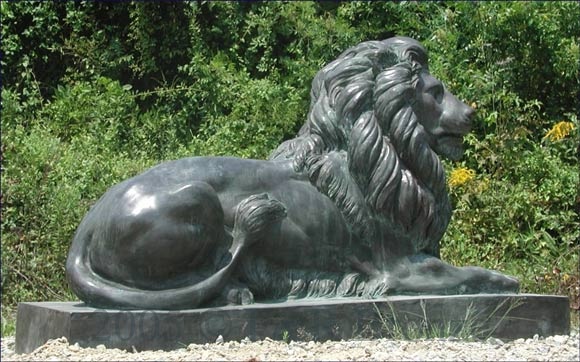 Pair of Majestic Guard Lions bronze-5
