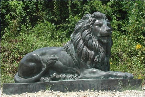 Pair of Majestic Guard Lions bronze-6