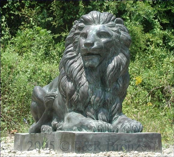 Pair of Majestic Guard Lions bronze-9