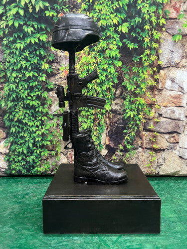 Special Forces Fallen Soldier Bronze Memorial Statue, view 3