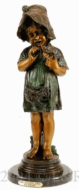 Girl Holding Bird bronze by Fuenze