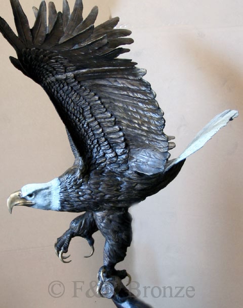 Monumental Eagle bronze-2