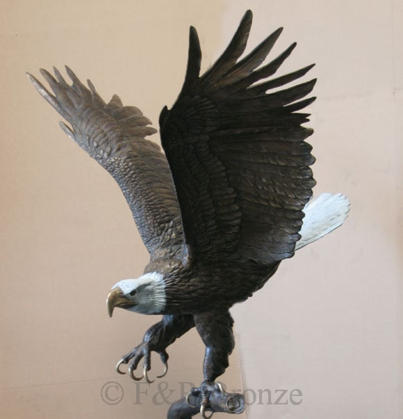 Monumental Eagle bronze-3