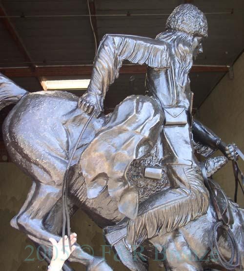 Heroic Mountain Man bronze reproduction-10