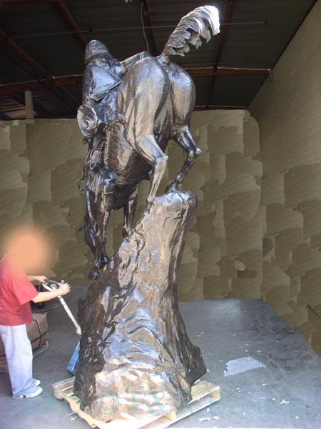 Heroic Mountain Man bronze reproduction-2