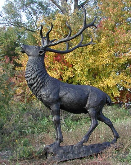 Giant Elk bronze statue-1